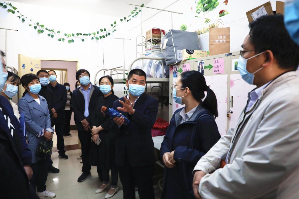 西咸新区及沣西新城疫情防控指挥部专家组到咸阳职院检查指导疫情防控工作